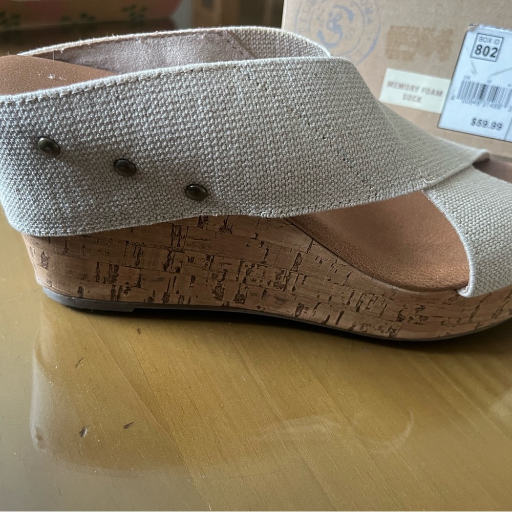 Women's Beige Wedge Sandals